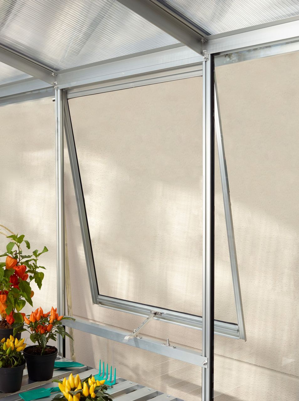 Vitavia Seitenfenster für Venustype Häuser mit ESG alublank