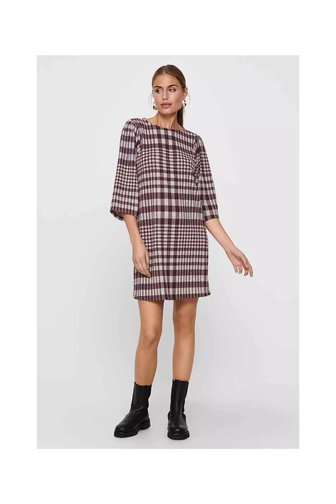 Jacqueline De Yong Robes Courtes Femme couleur noir