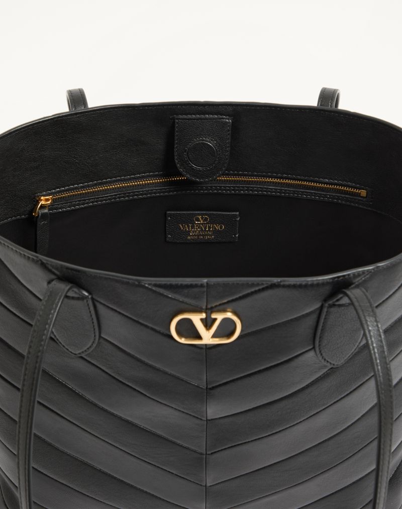 Bolsa de compras média Valentino Garavani Jean em napa com estampa chevron.