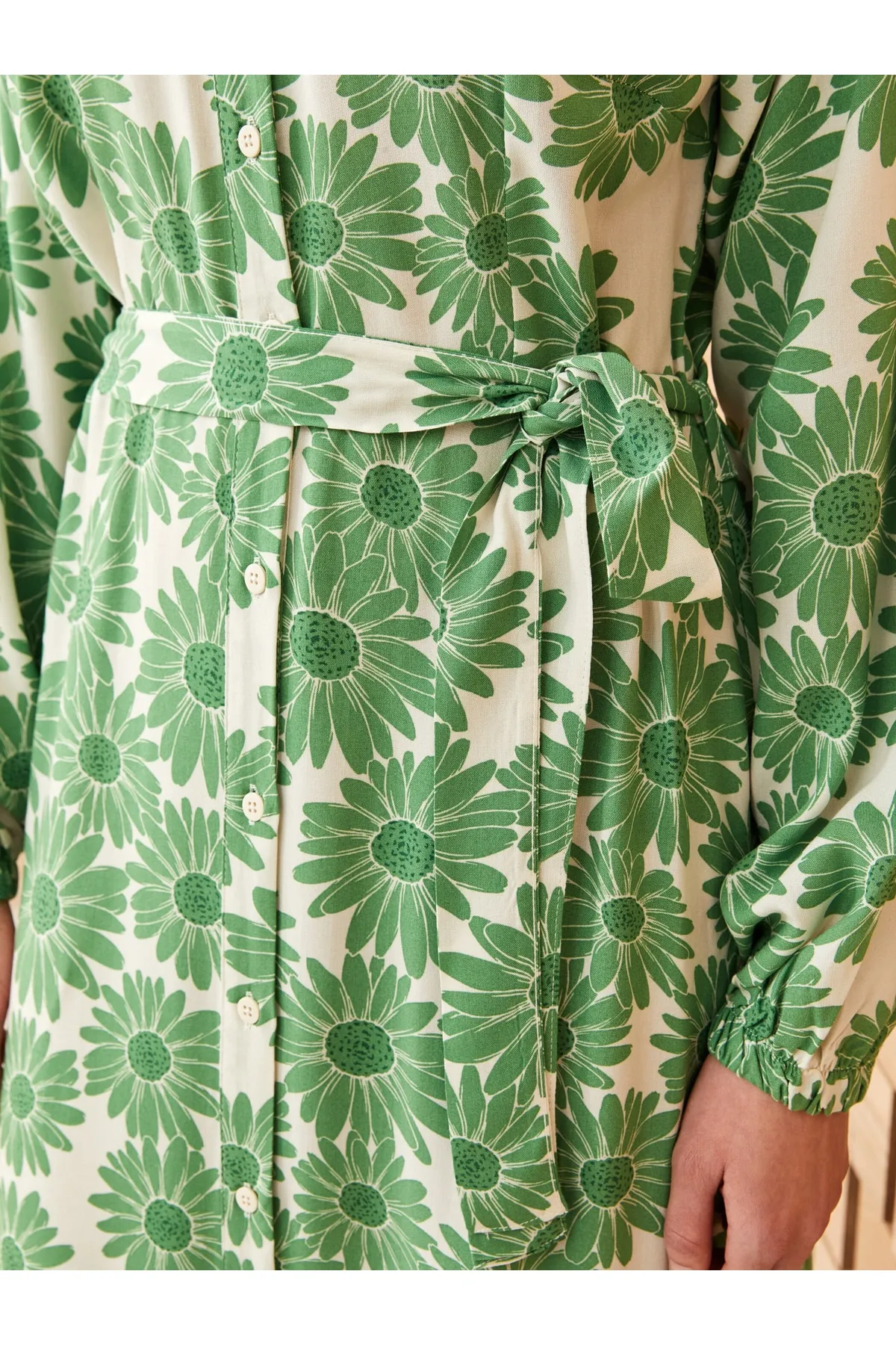 LC Waikiki  Gemustertes Langarm-Damenkleid mit Hemdkragen