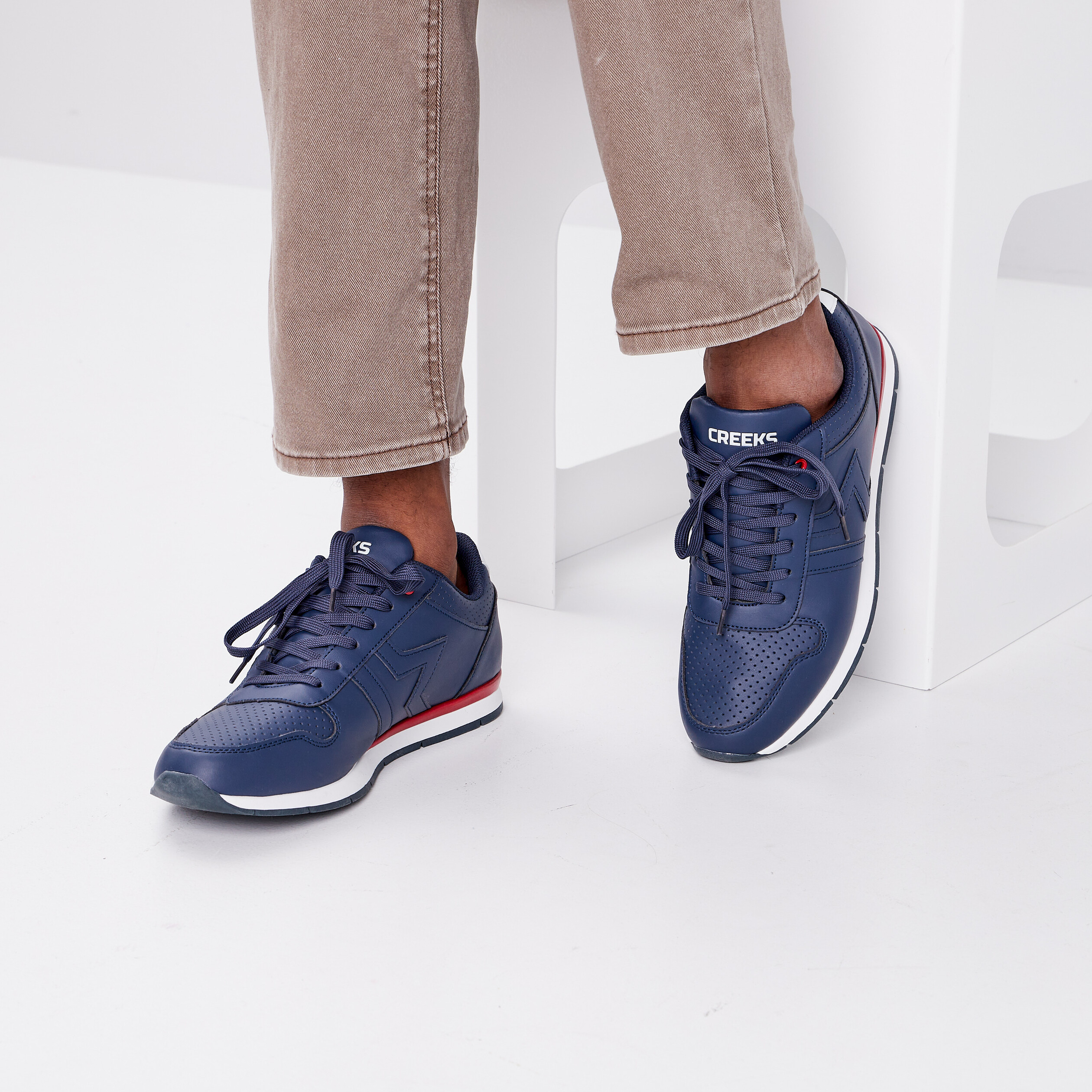 Baskets running à lacets Creeks bleu marine homme | La Halle
