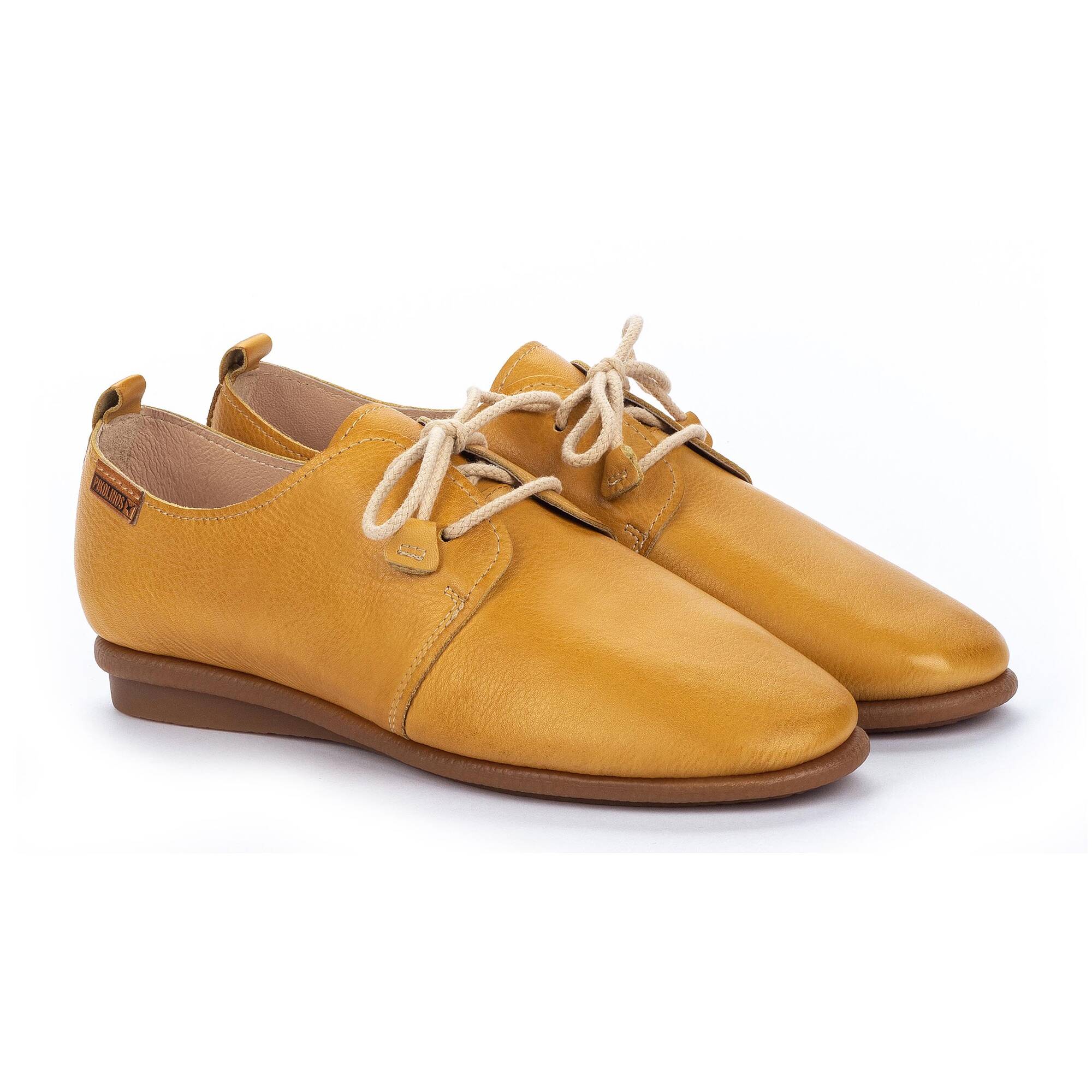 proste buty sznurowane - MIÓD