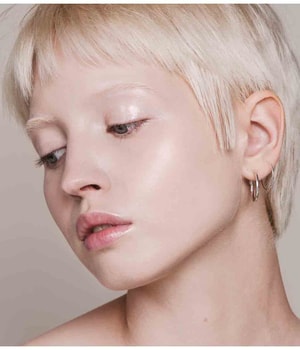 MADARA Skin Equal Flüssige Foundation-30 ml