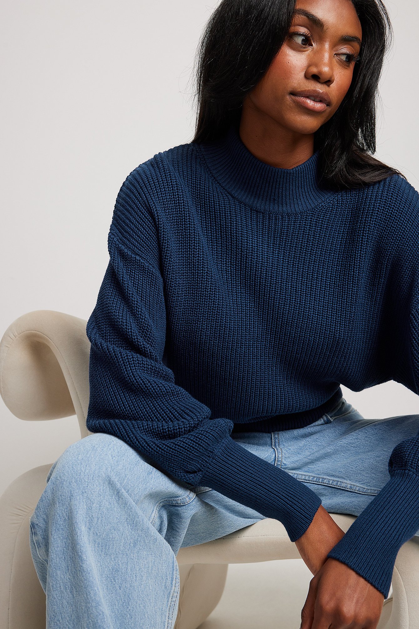 Strickpulli mit weiten Ärmeln