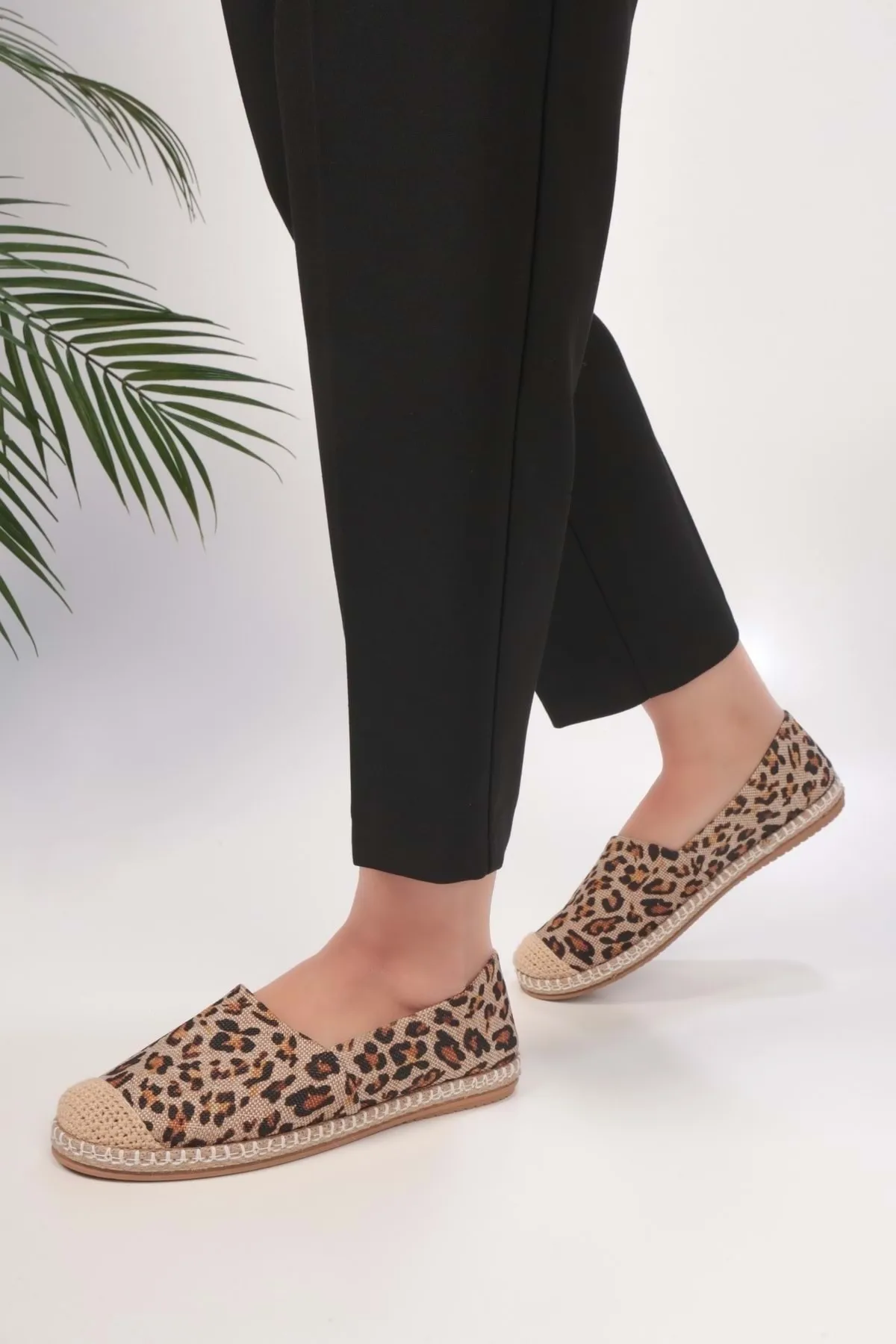 Shoeberry  Damen-Espadrille „Yurry“ aus Leinen mit Leopardenmuster