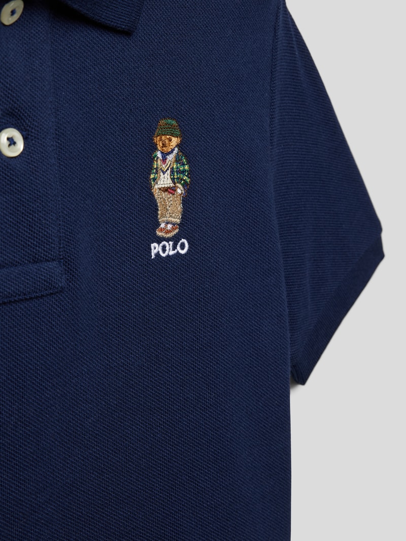 Poloshirt mit Motiv-Stitching in marineblau