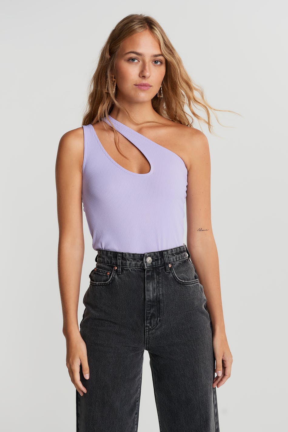 Cissi cut out top