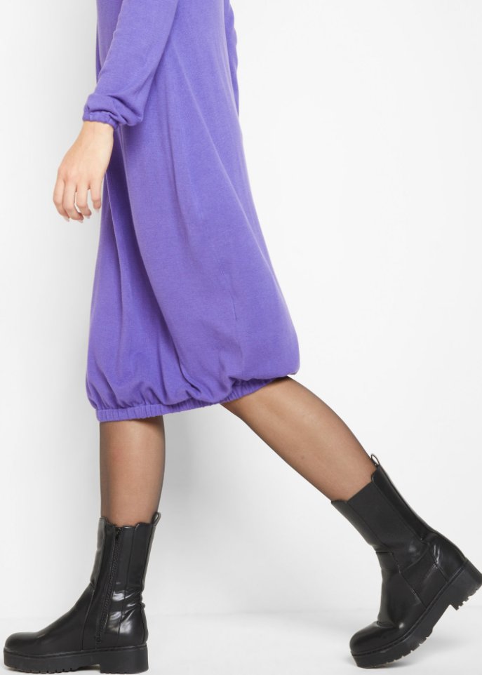Feinstrickkleid in O-Silhouette, knieumspielend