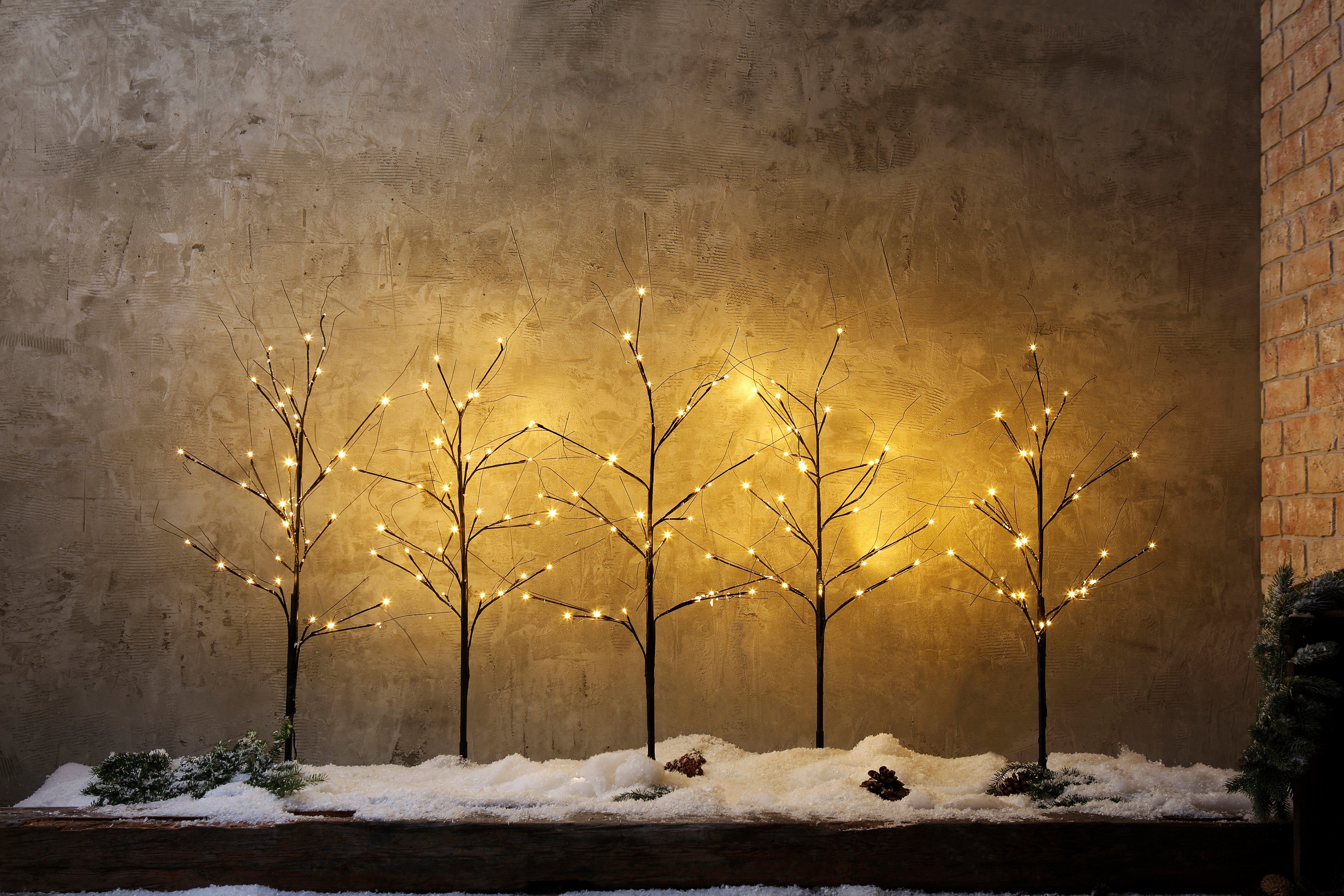 Star-Max LED Baum Weihnachtsdeko aussen, Timerfunktion, LED fest integriert, Warmweiß, Inkl. Erdspieß