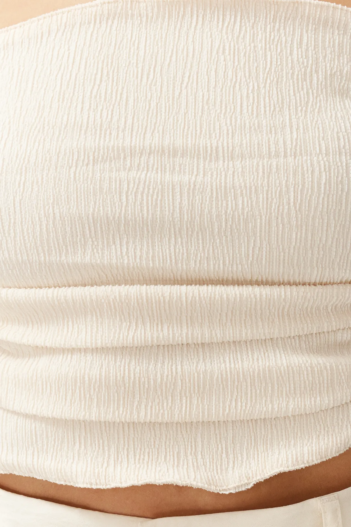 Trendyol Collection  Hochwertige steinerne, trägerlose, geraffte Stretch-Strickbluse TWOSS24BZ00216