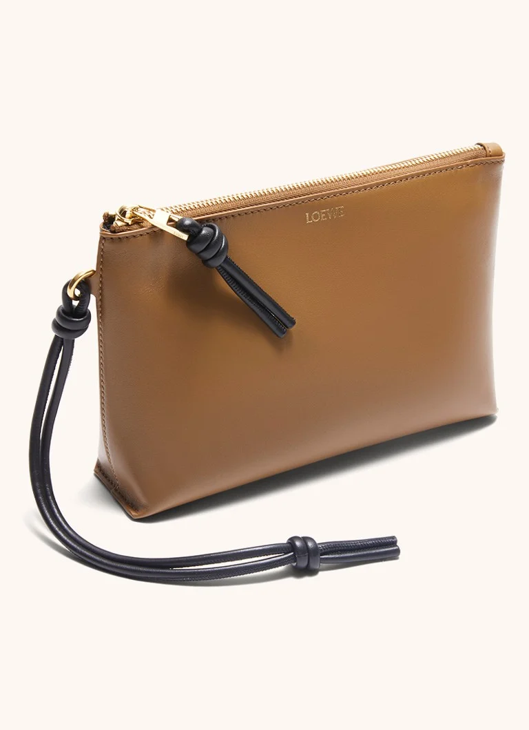 LOEWE mezglots sajūgs no teļa ādas