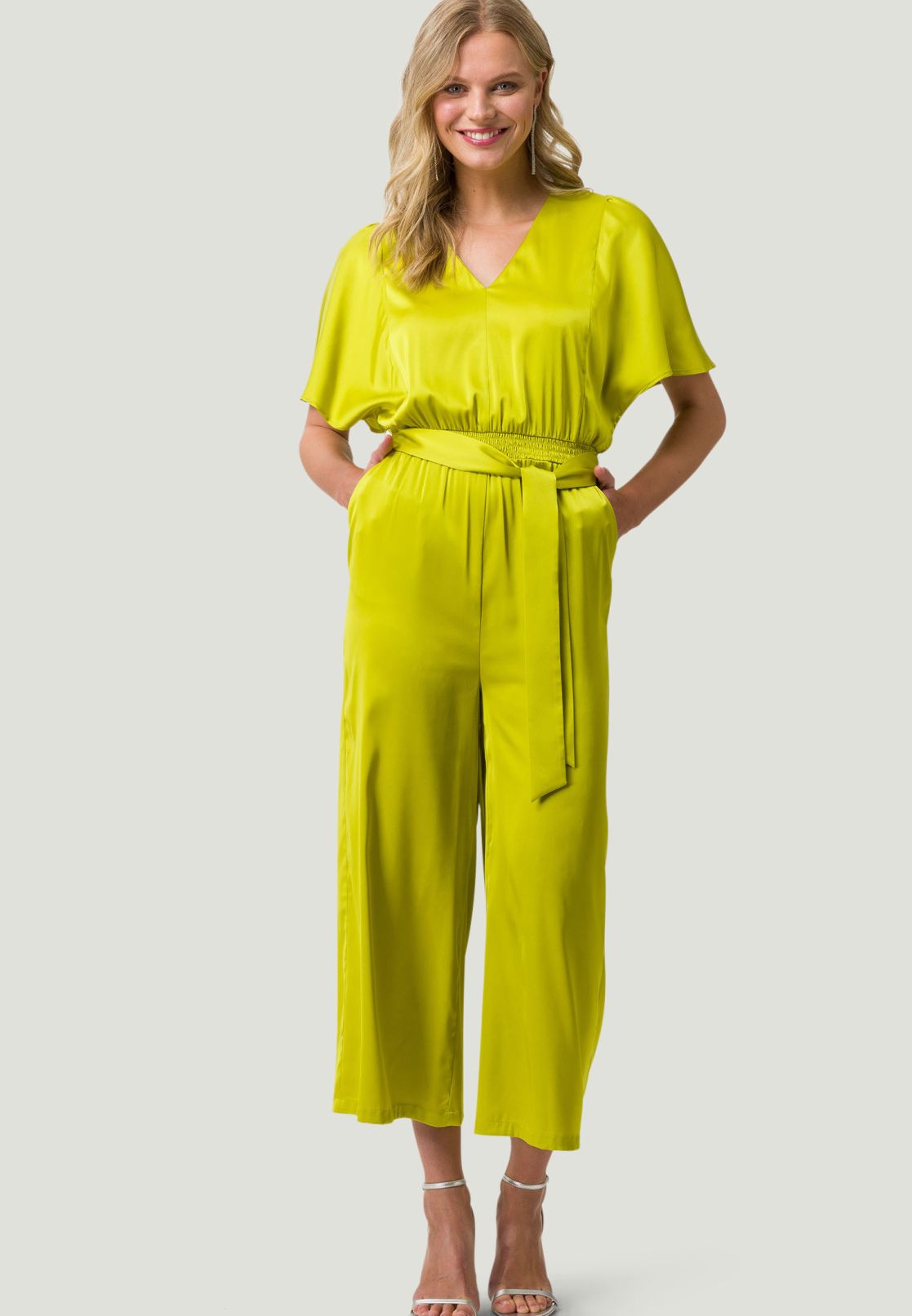 Jumpsuit Satin mit Stoffgürtel