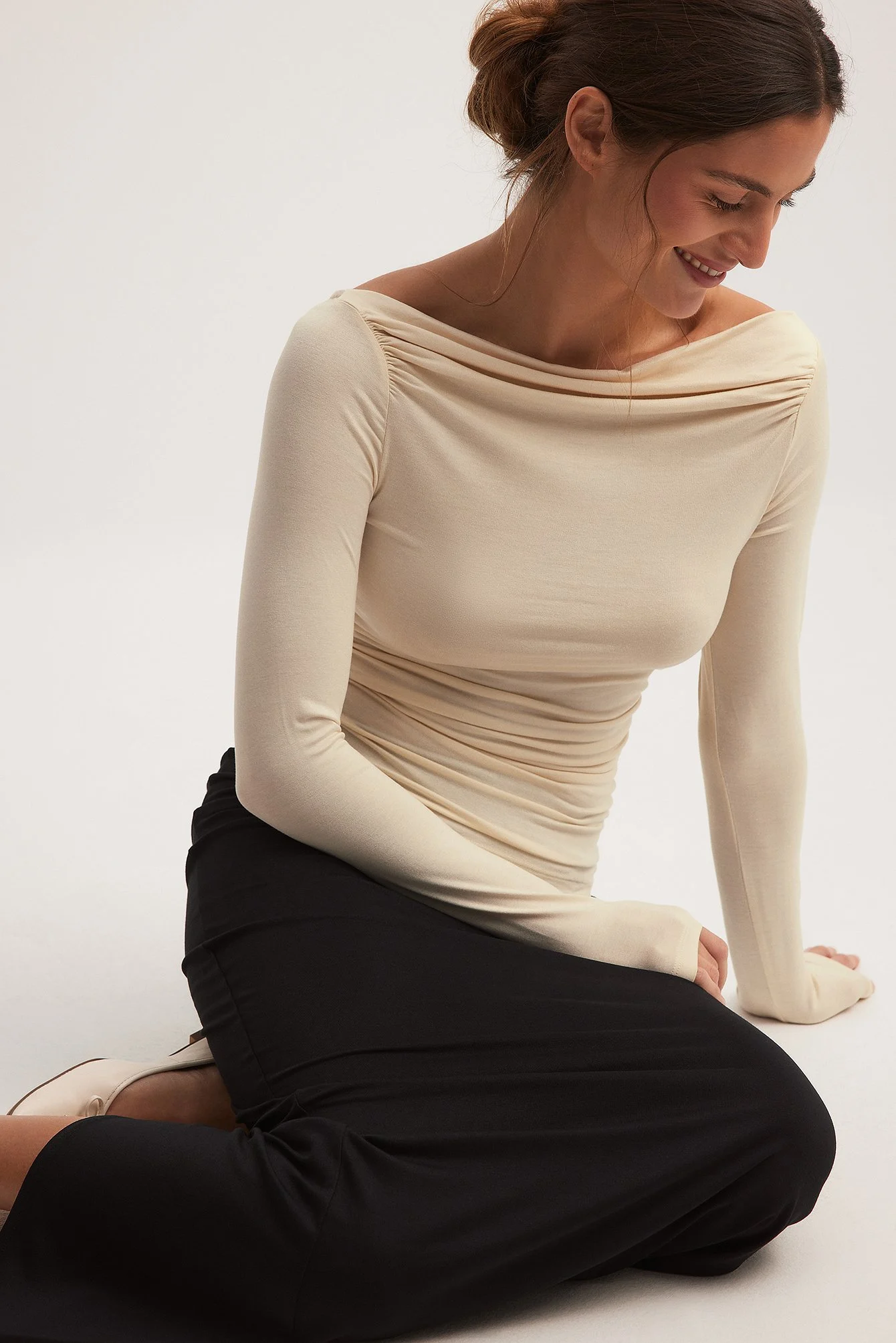 Soft Line Draped Long Sleeve Top