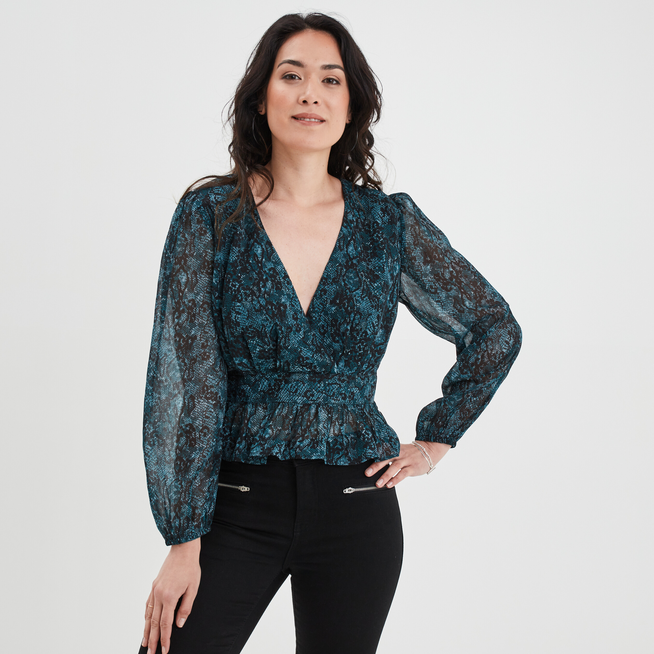 Blouse cintrée col effet croisé Liberto bleu canard femme | La Halle