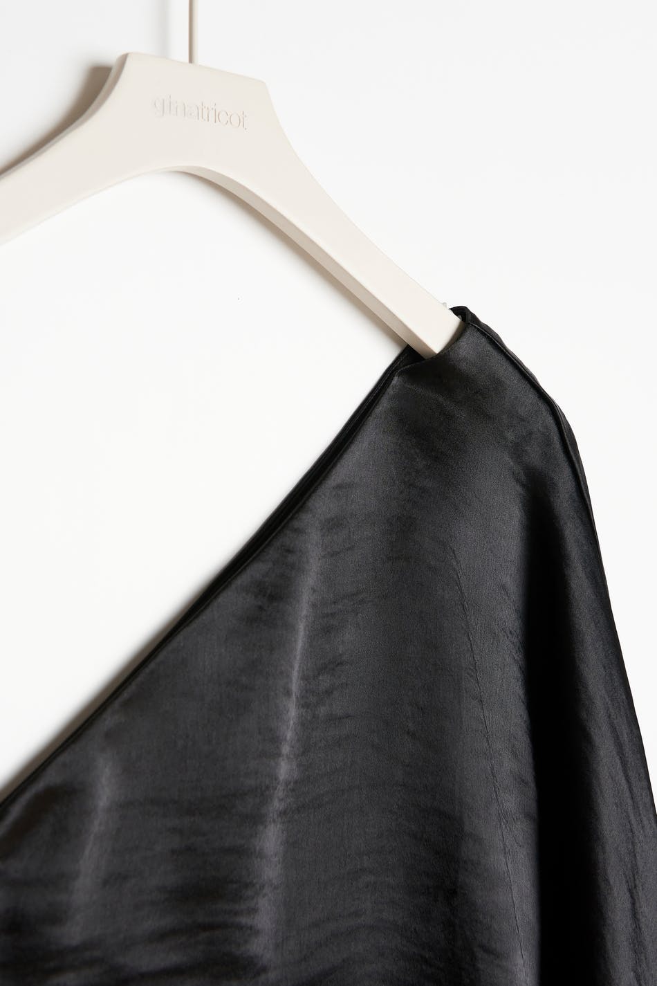 Susan one shoulder top