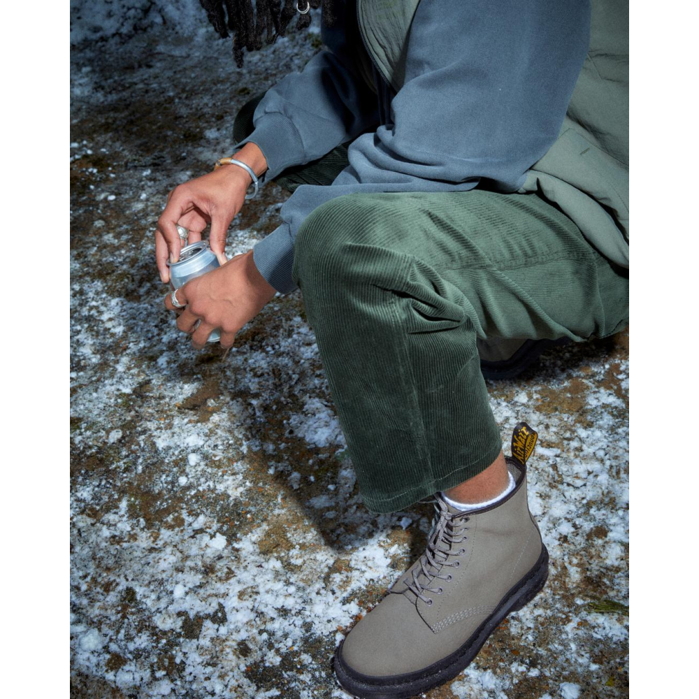 Dr. Martens 1460 Milled Nubuck Nickel 31129059 / grau