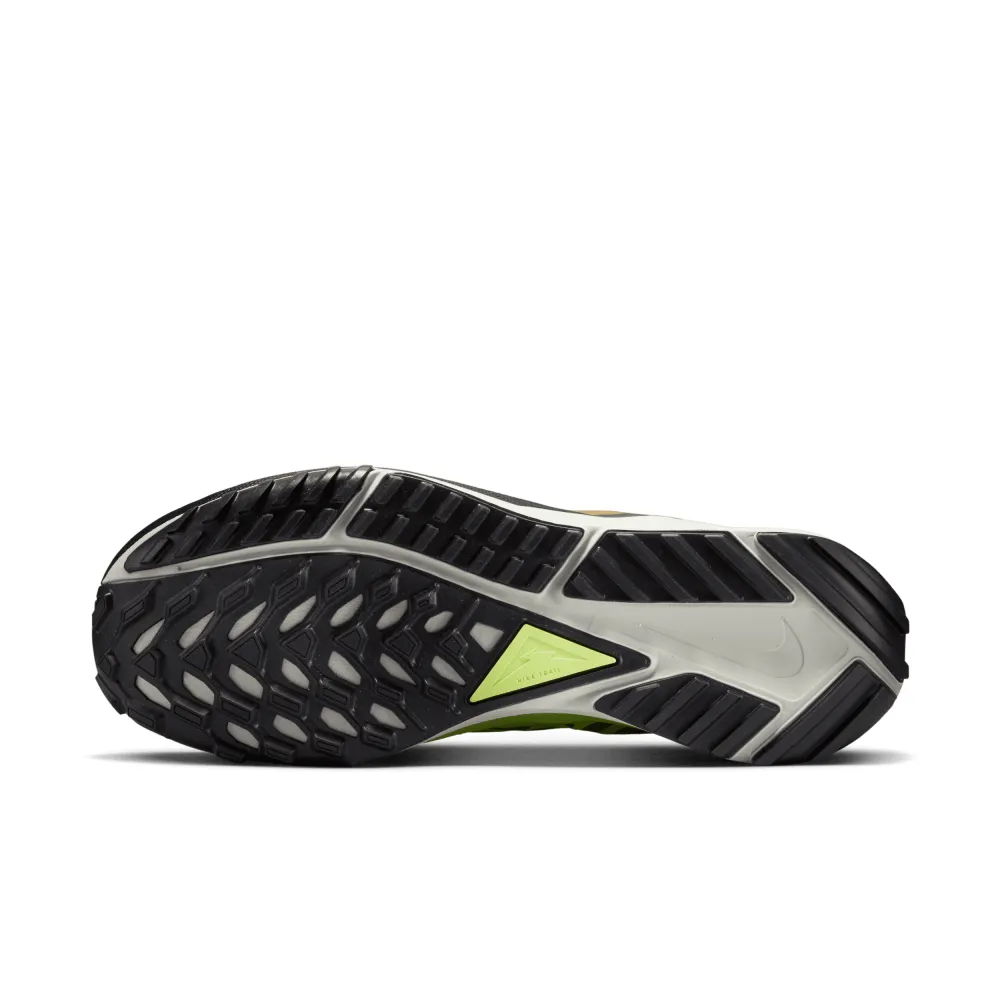 Nike React Pegasus Trail 4 dx8960-700 / braun