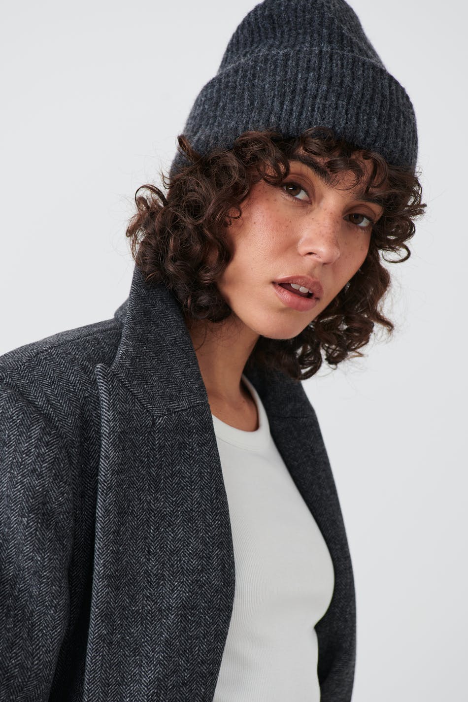 Hairy rib hat