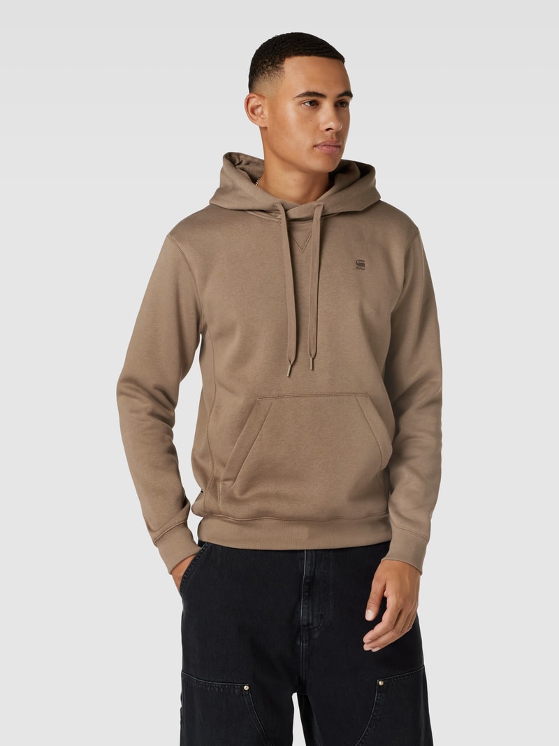 Hoodie mit Kapuze in haselnuss braun