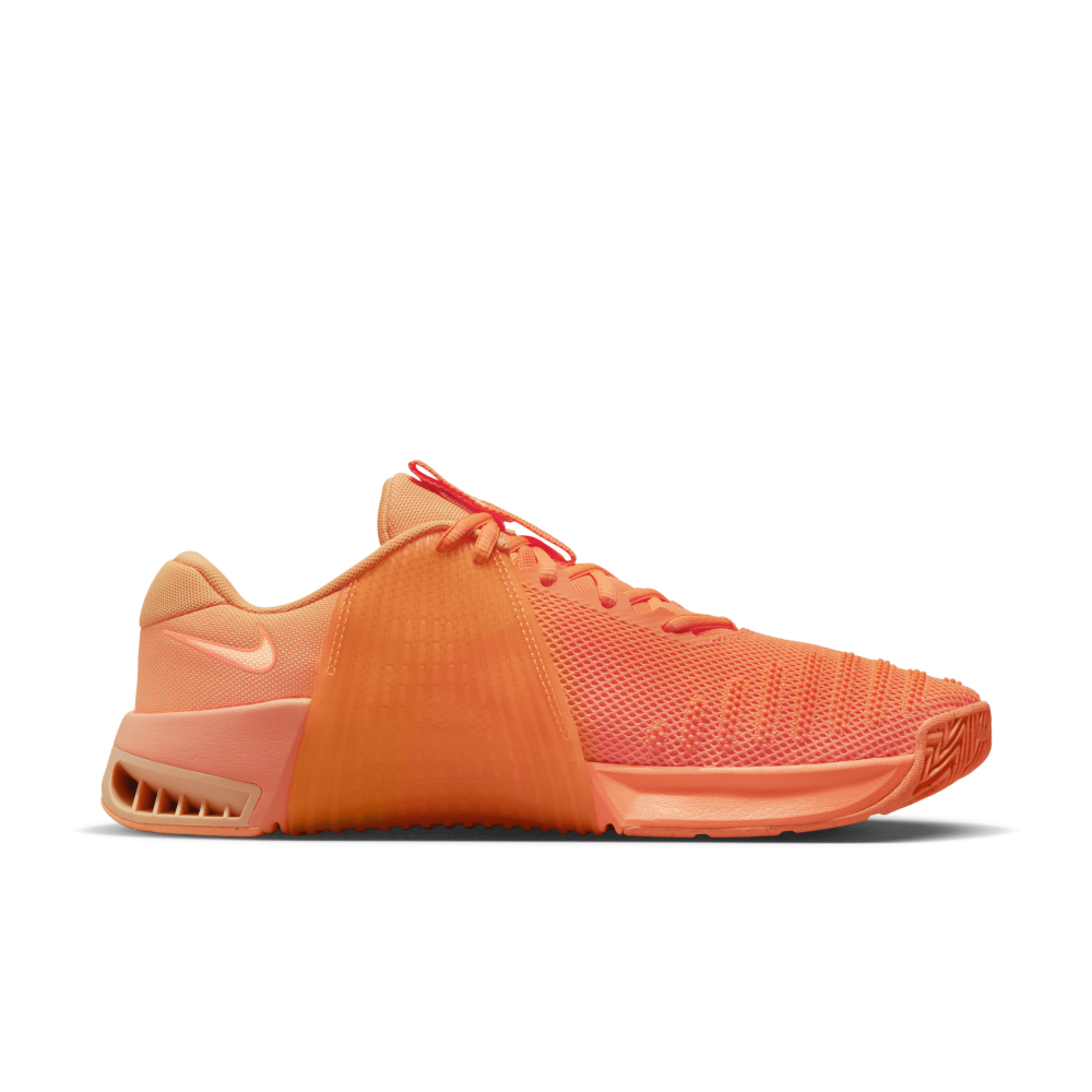 Nike Metcon 9 AMP DZ2616-800 / orange