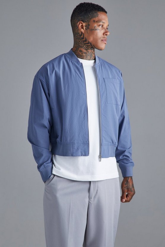 Kastige smarte Stretch-Bomberjacke