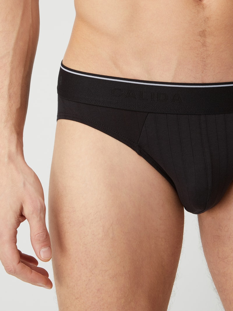 Slip mit Stretch-Anteil in schwarz