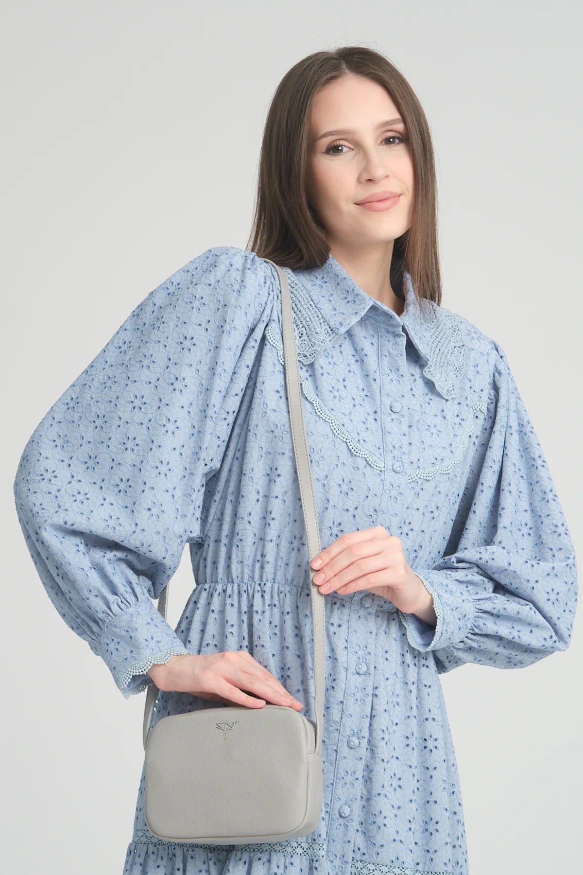 Garbalia  Liberty Grey Damen-Minitasche mit verstellbarem Schultergurt mit Kreuzgriff und Reißverschluss