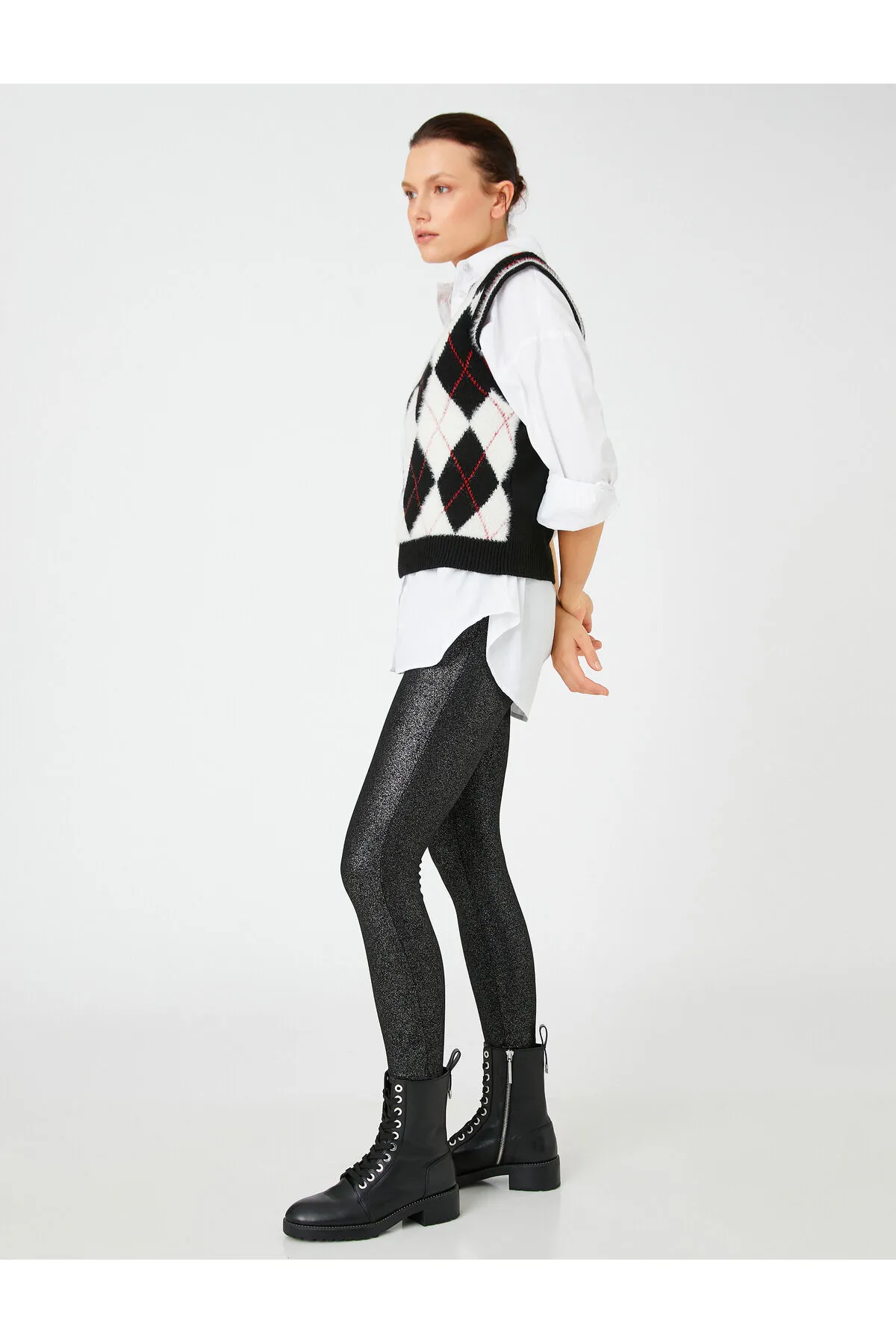 Koton  Glitzernde Strumpfhose mit normaler Taille