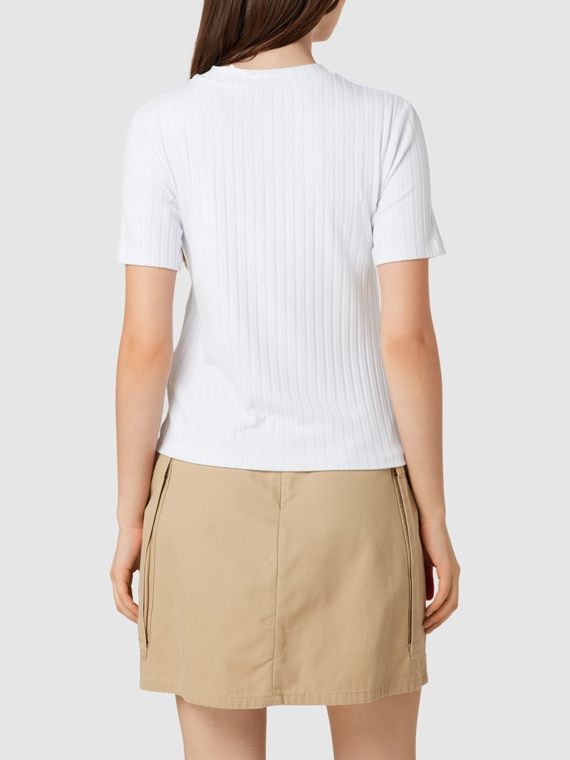 T-Shirt mit Strukturmuster in weiß