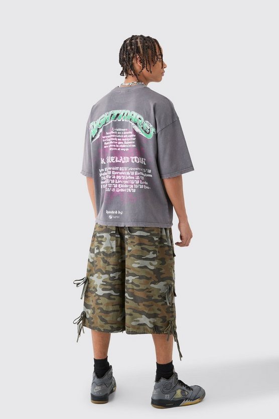 Weite Camouflage Cargo-Shorts mit elastischem Bund