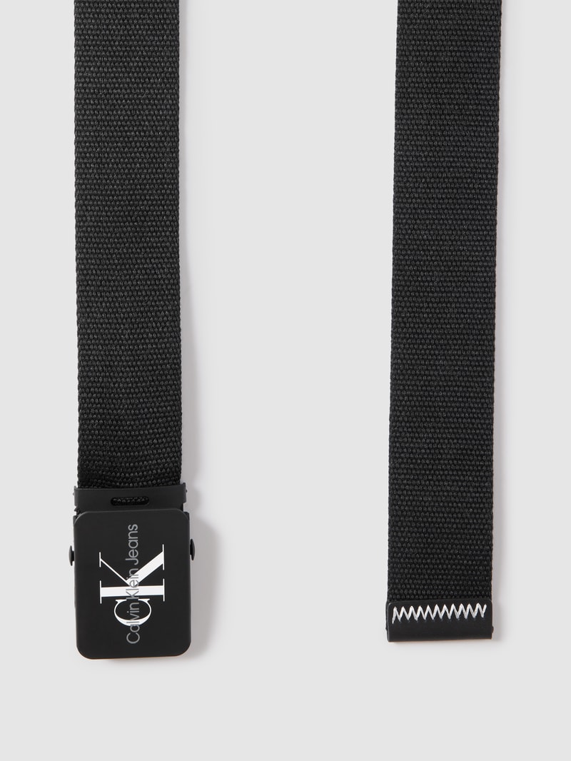 Gürtel mit Logo-Schließe in schwarz