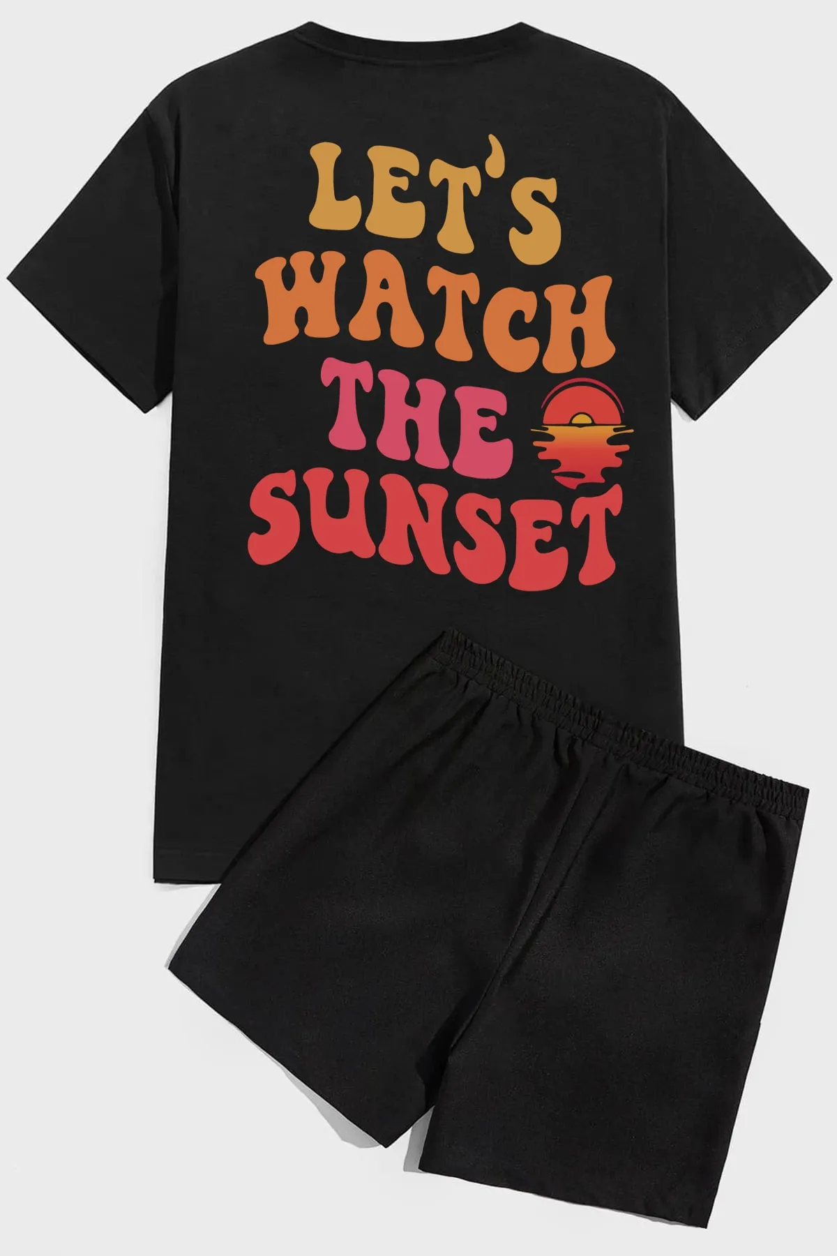 uyguntarz  Schauen wir uns das Shorts-Set mit Sunset-Print an