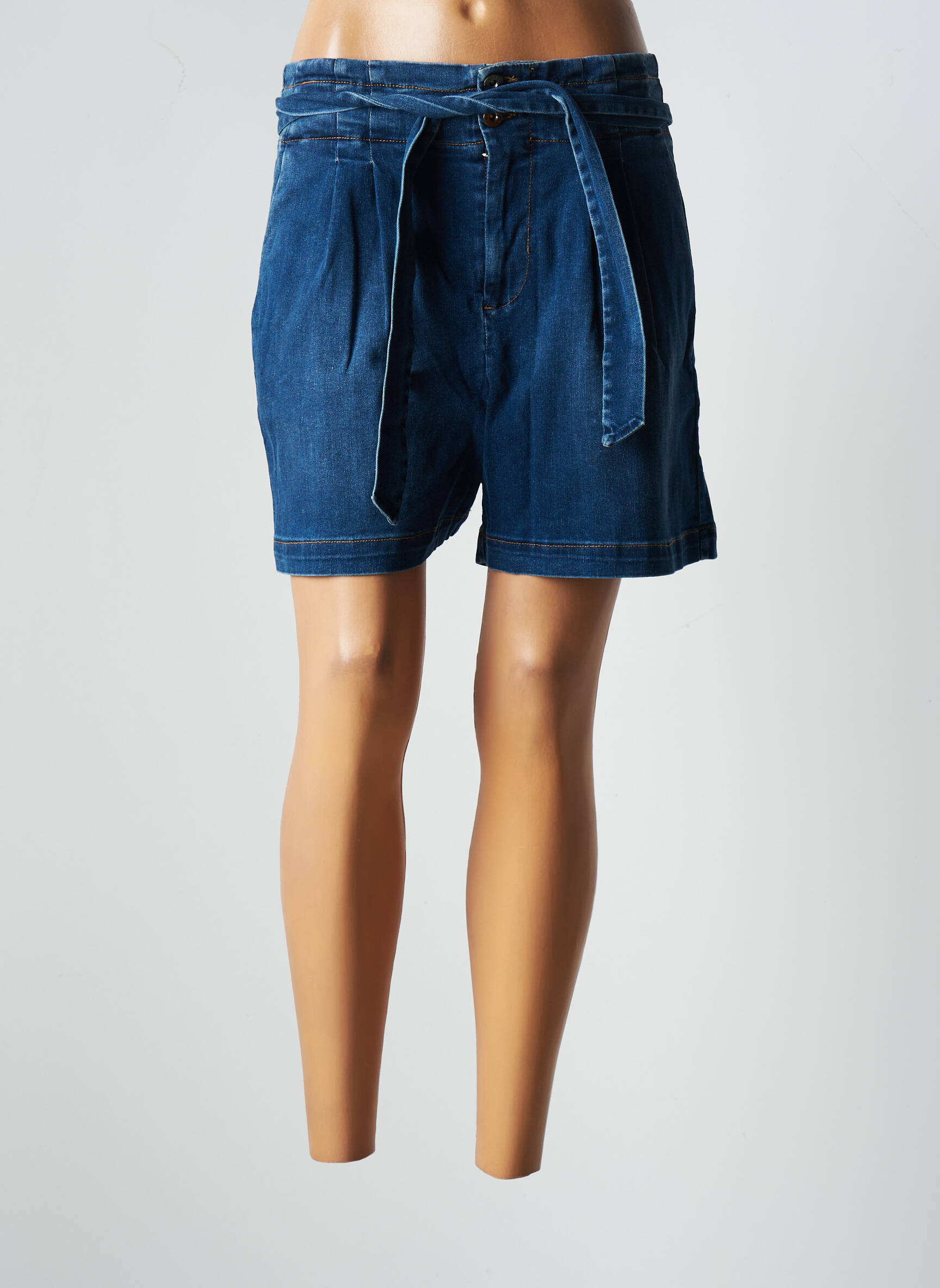 Lauren Vidal Shorts 1 Femme couleur bleu