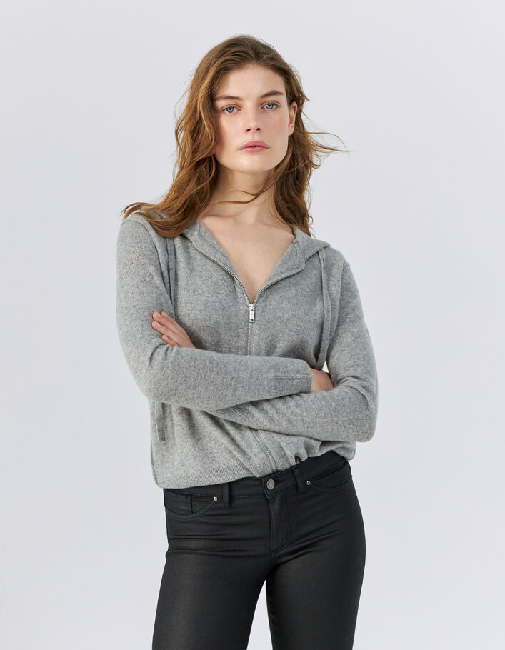 Cardigan à capuche gris en cachemire chevrons femme