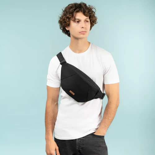 Large Berlin black fanny pack