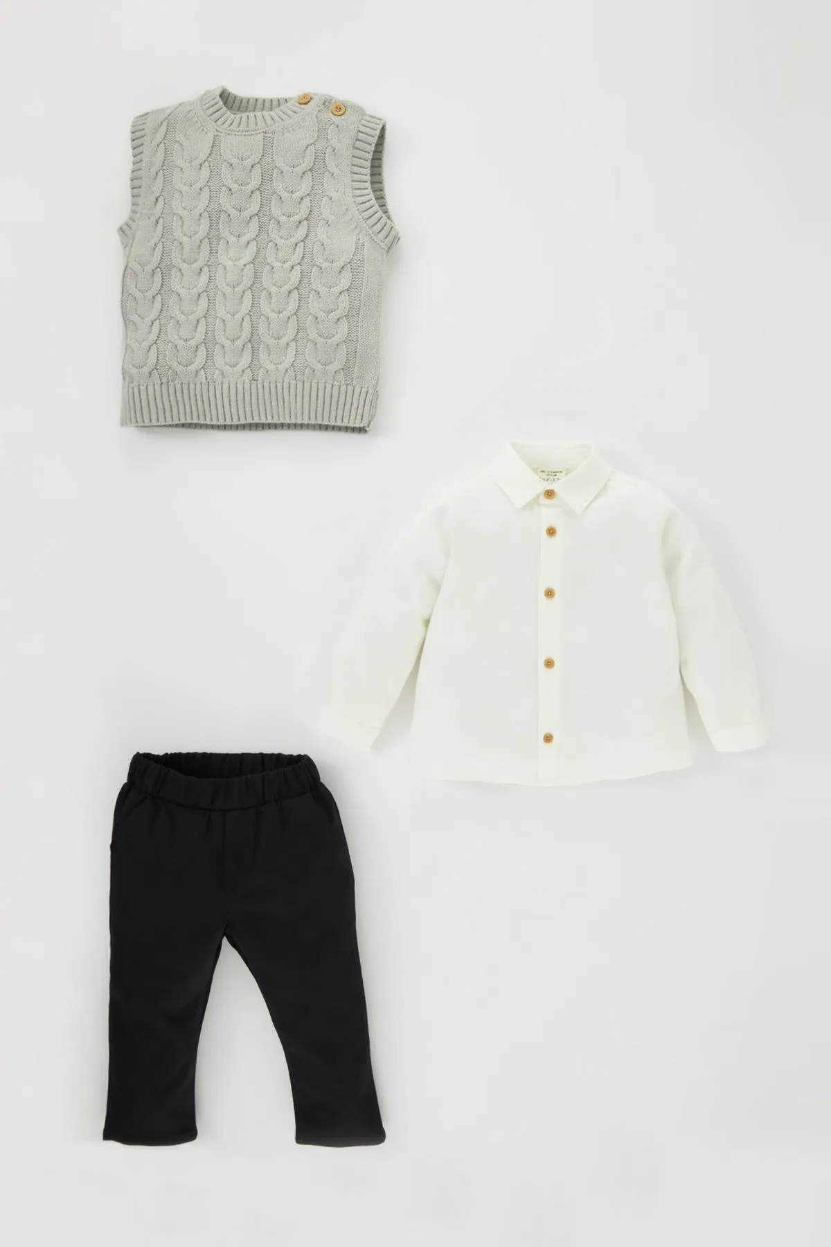 DeFacto  3-teiliges Set mit Hemd, Pullover und Hose für Babys