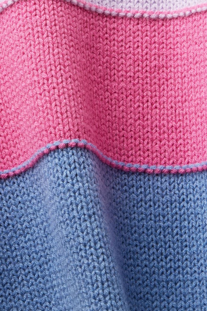 Gestreifter Pullover mit Stehkragen