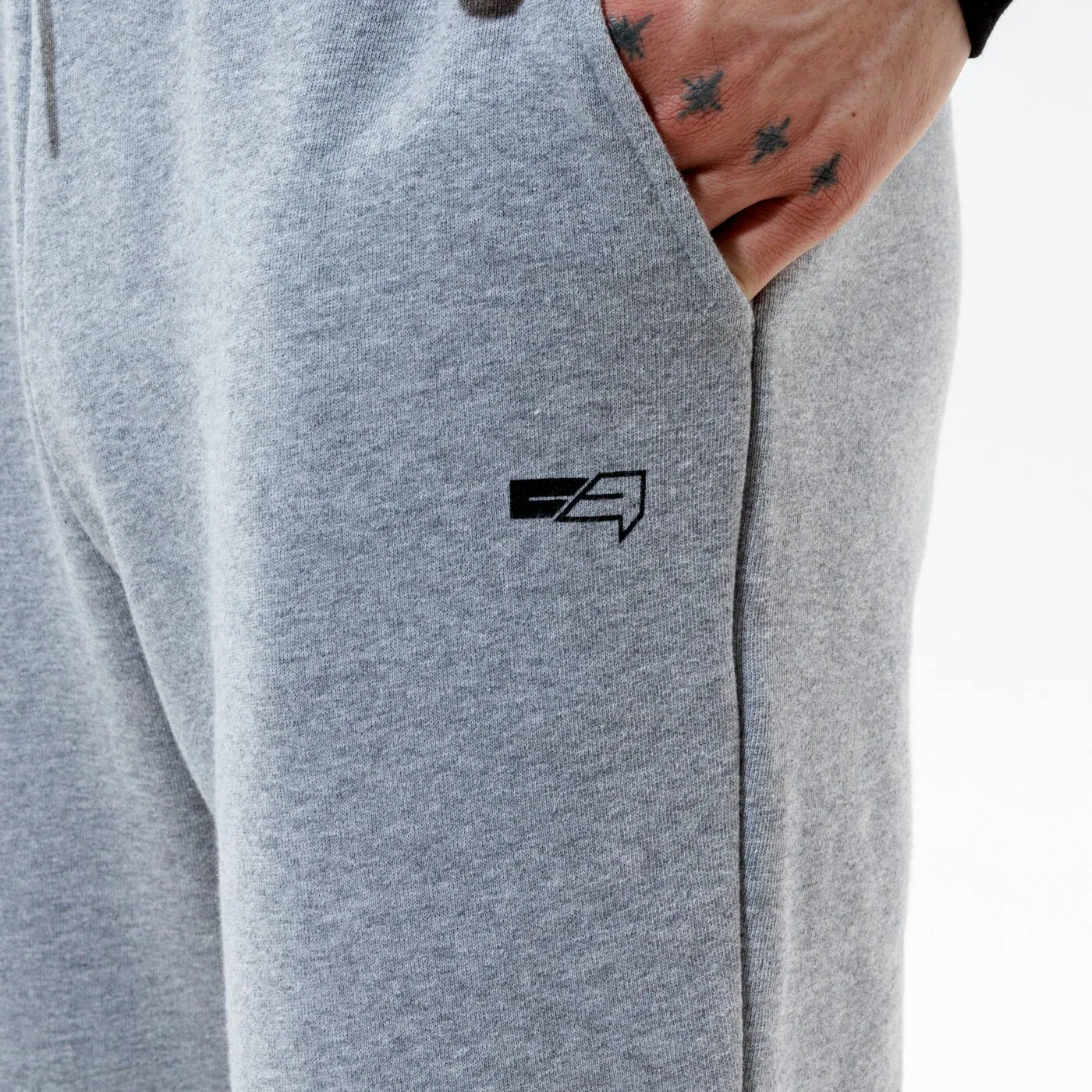 CONFRONT HOSE ESSENTIAL PANTS GREY Grau