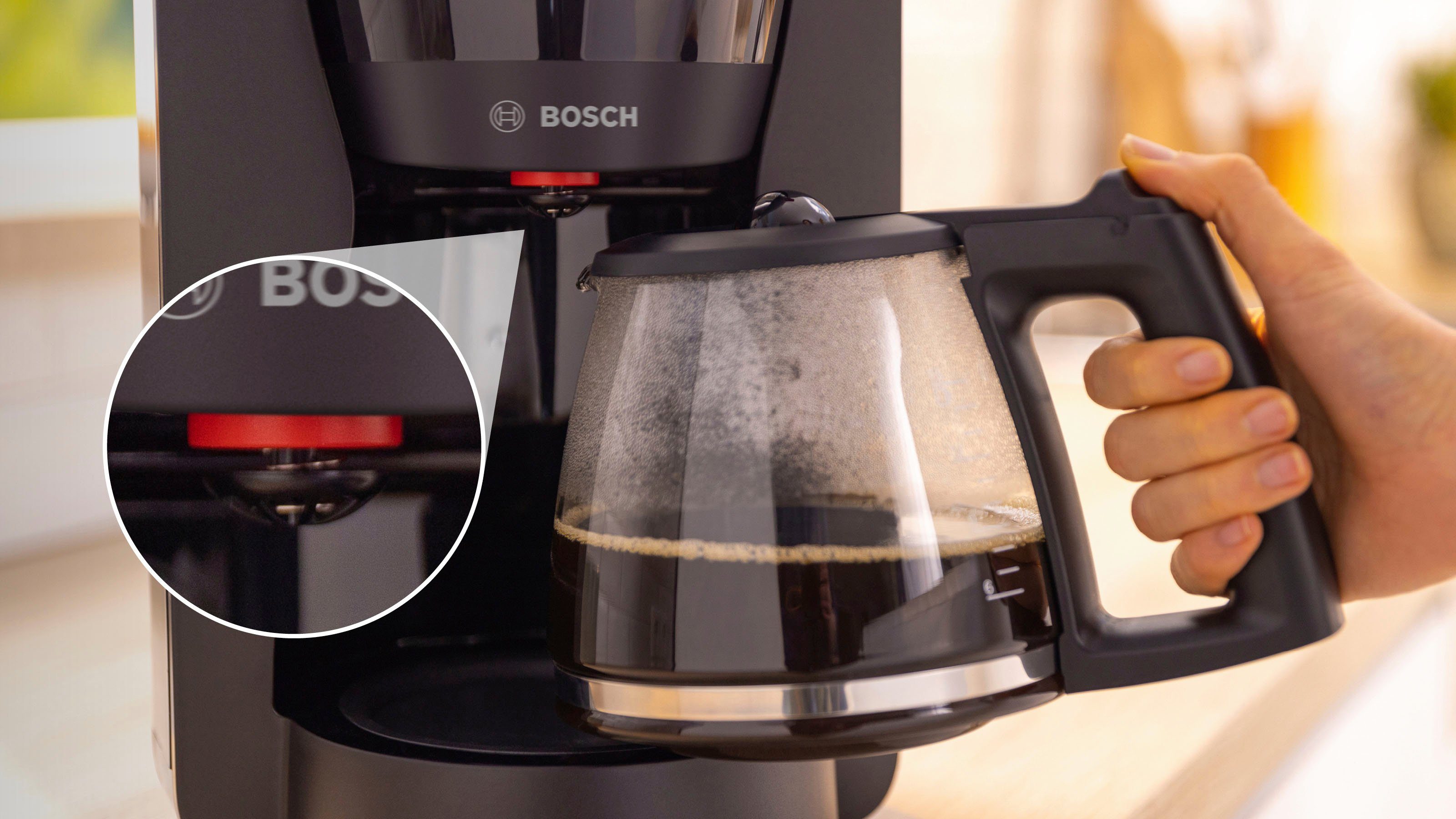 BOSCH Filterkaffeemaschine MyMoment TKA2M113, 1,25l Kaffeekanne, Papierfilter 1x4, für 10-15 Tassen, Glaskanne, 40min Warmhaltefunktion, 1200 W