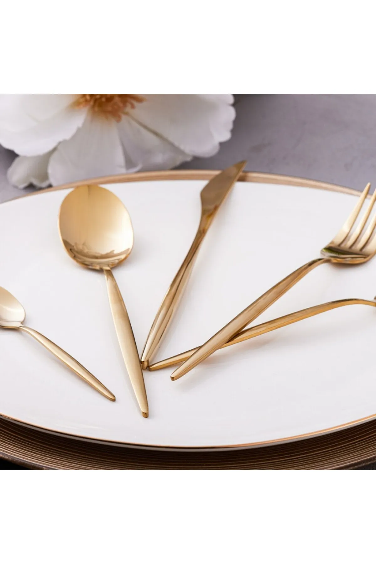 Karaca  Lizbon Gold 30-teiliges Besteckset für 6 Personen mit Box, Edelstahl, 30 Stück Goldenes Besteck
