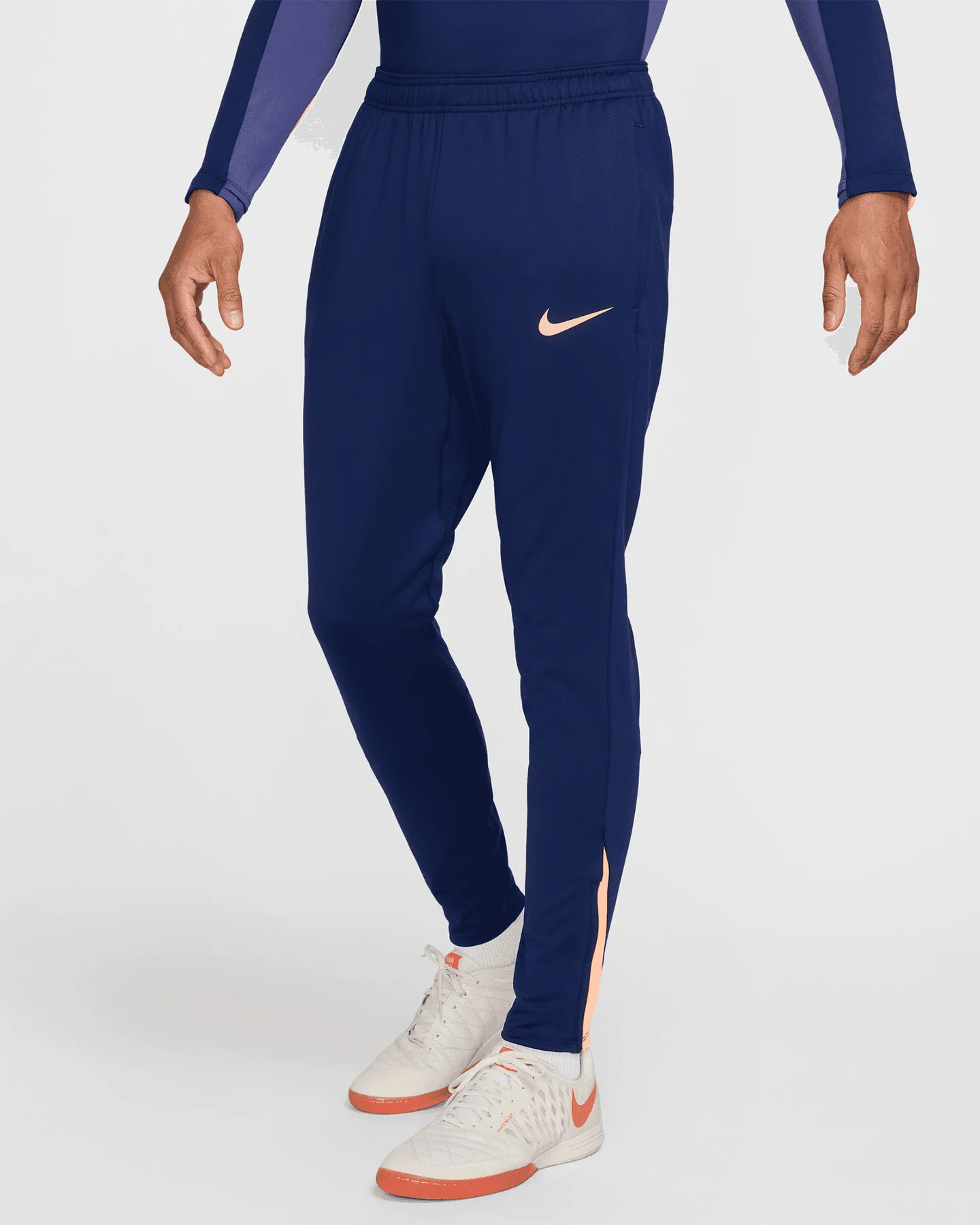 Futbalové šortky Nike Strike M FN2405-493