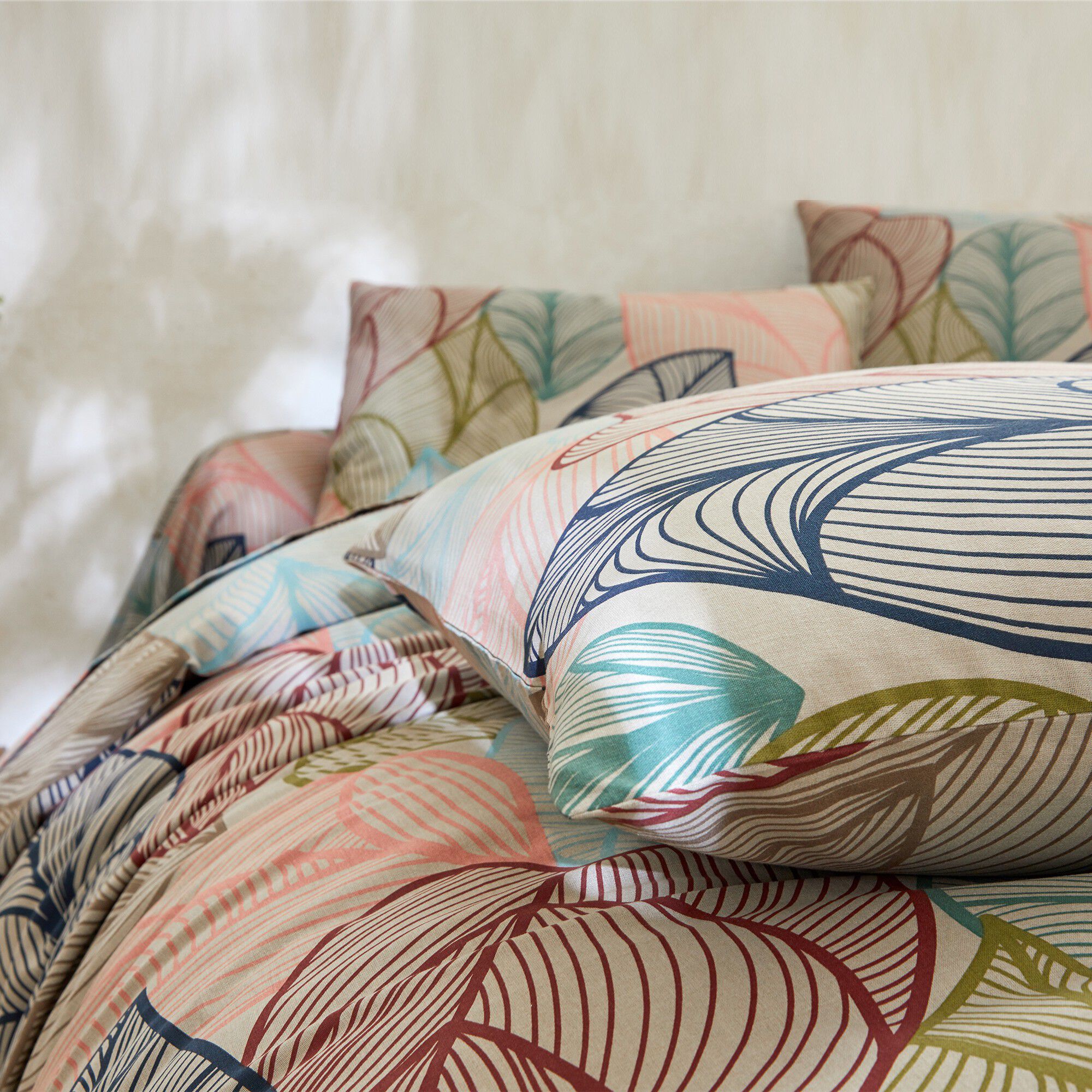 Linge de lit Elsa en polycoton à motifs feuilles