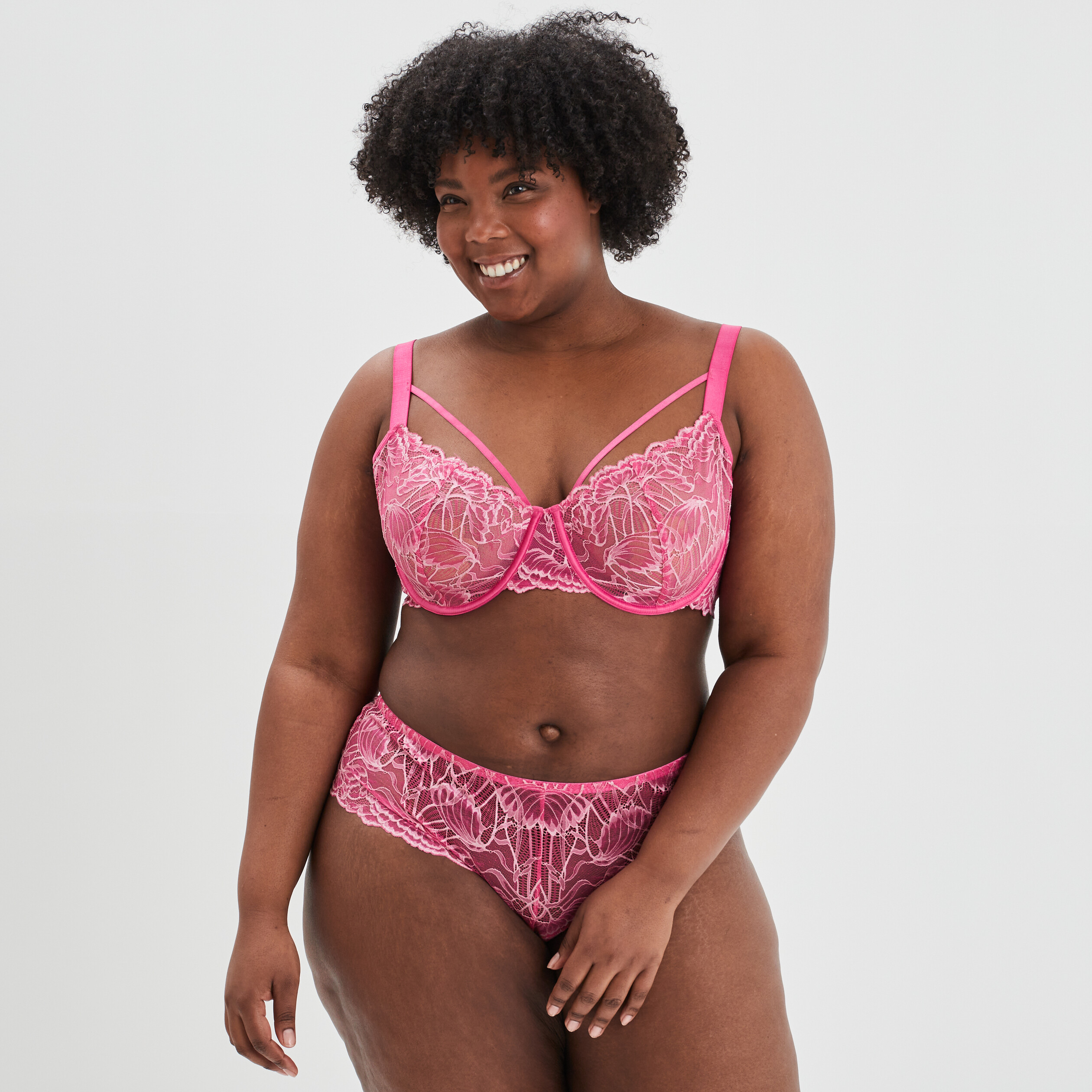 Soutien-gorge emboîtant dentelle rose fushia femme grande taille | La Halle
