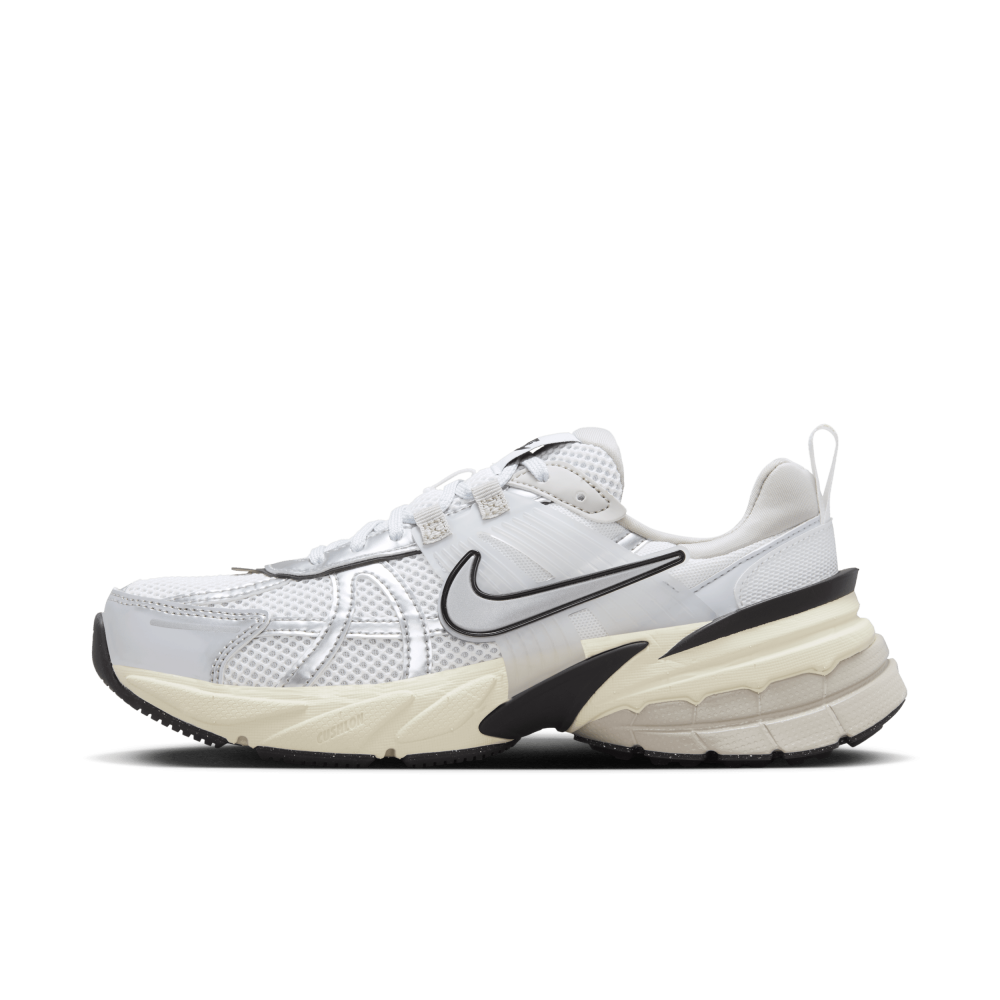 Nike V2K Run FD0736-100 / weiss
