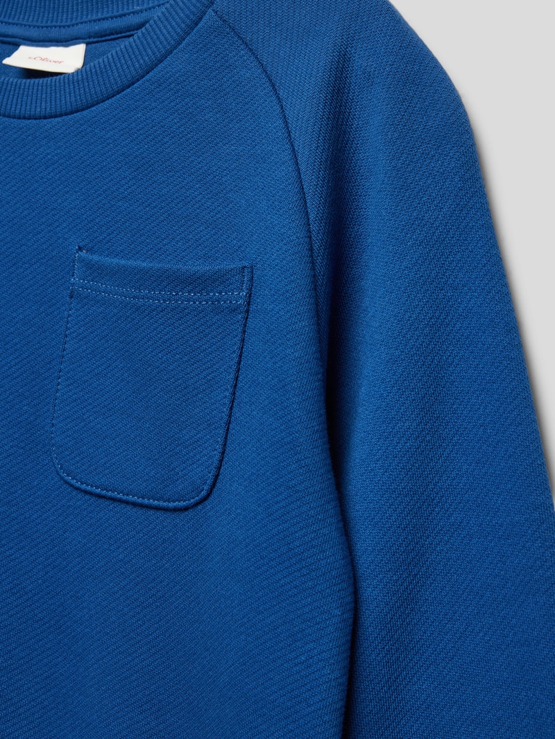 Sweatshirt mit Brusttasche in blau