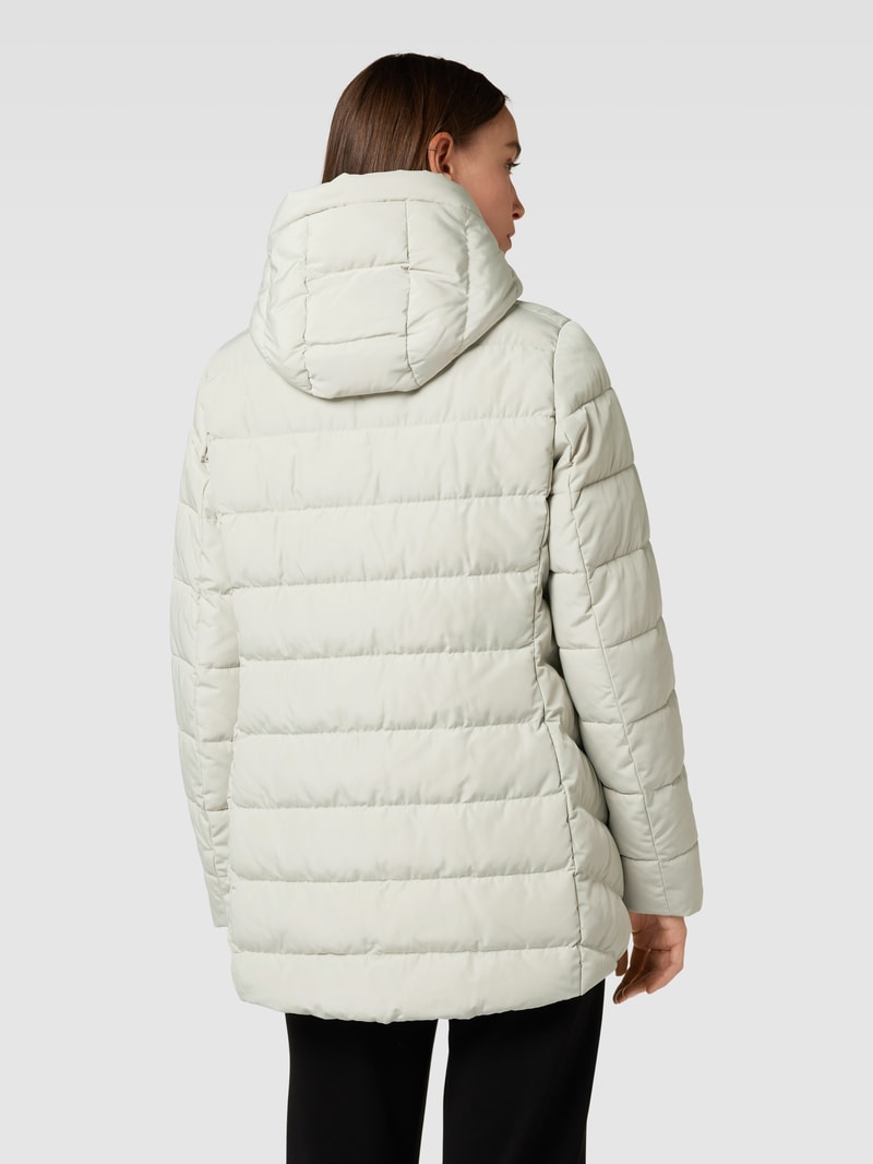 Steppjacke mit Label-Patch in weiß