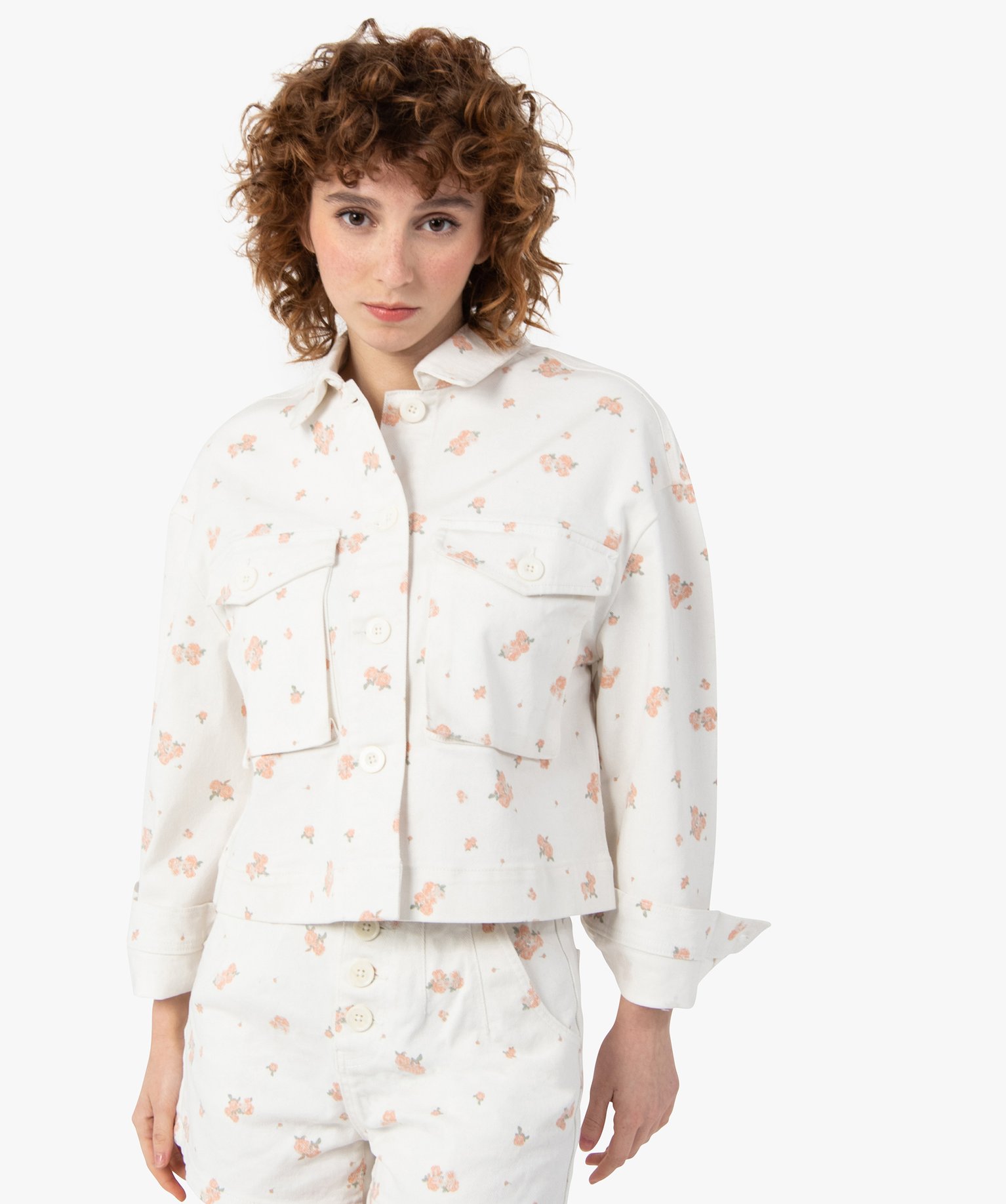Veste femme en jean courte à motifs fleuris blanc | GEMO