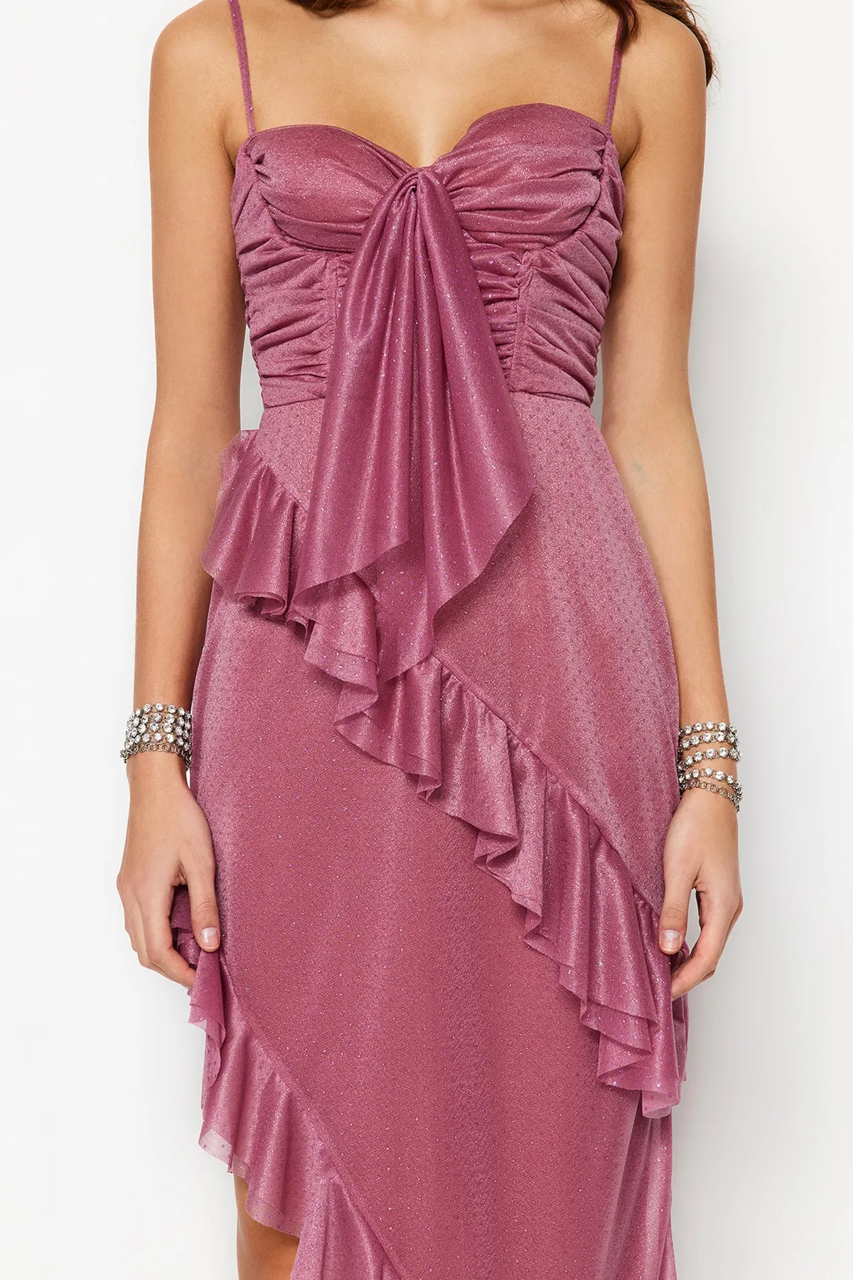 Trendyol Collection  Abendkleid aus staubigem rosa Volant-Tüll mit Futter TPRSS23EL00344