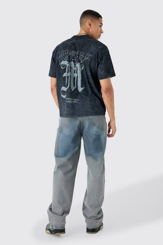 Kastiges Oversize T-Shirt mit Acid-Waschung und M-Print