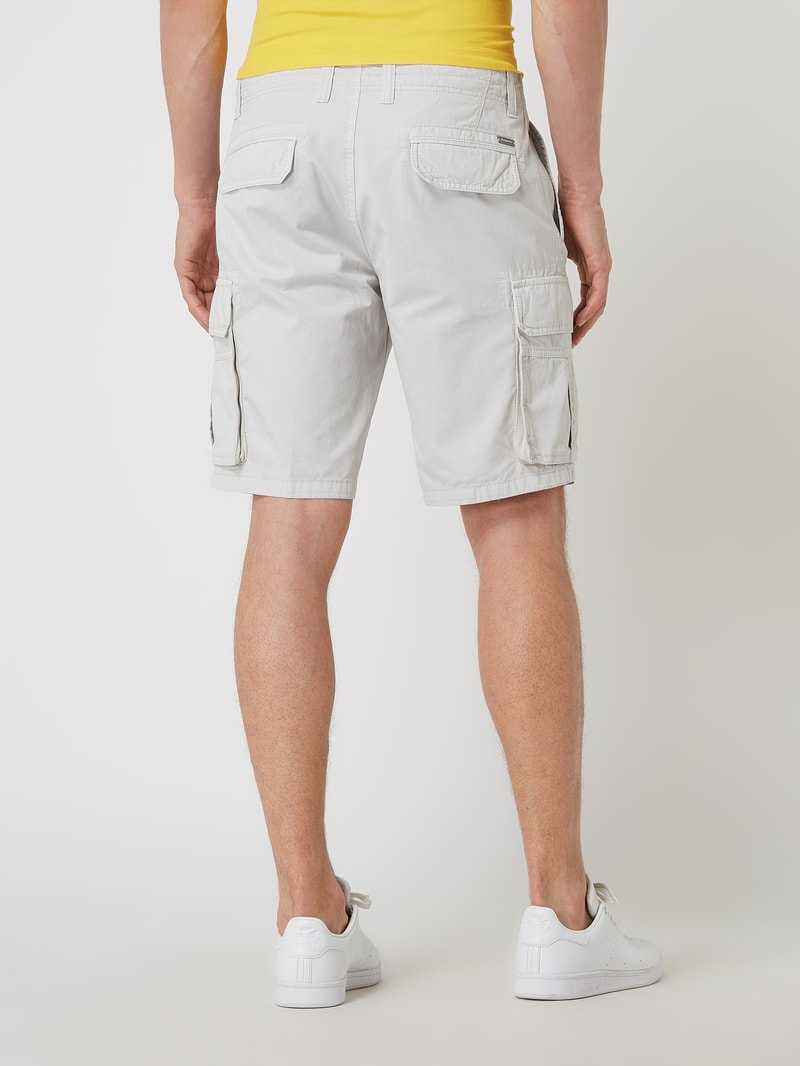 Shorts mit Cargotaschen in hellgrau